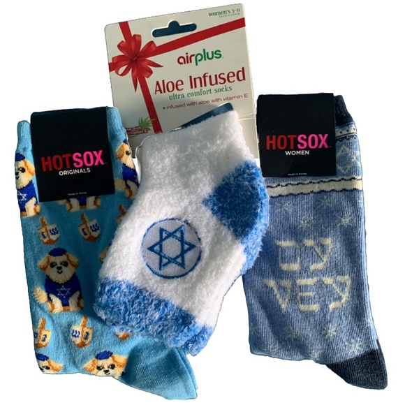 Hot Sox Accessories - NWT HOT SOX & AIRPLUS Women’s 3 pc Novelty Hanukkah Holiday Crew Sock Bundle